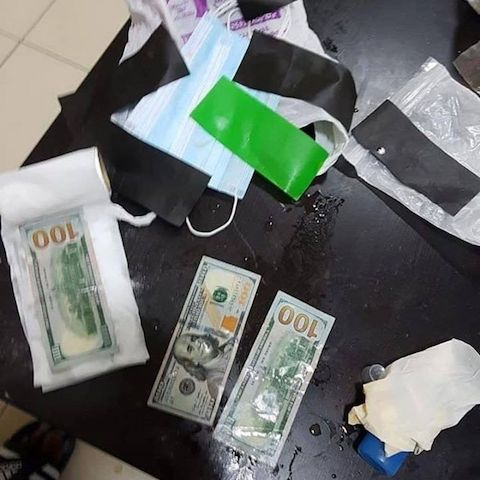 Aktivierungspulver und SSD-Chemikalienlösung zur Reinigung geschwärzter Banknoten.