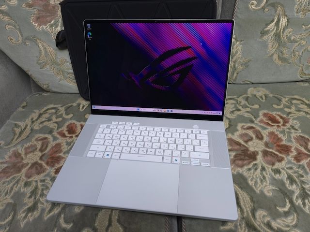 ASUS Rog Zephyrus G16 Ultra 9