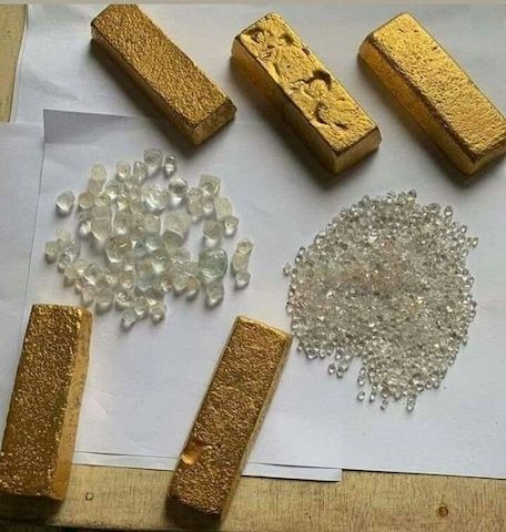 Hochwertige 23-Karat-Goldbarren zu verkaufen.
