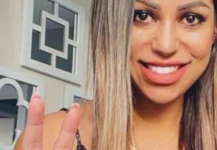 Cardi steht für Meetings zur Verfügung.