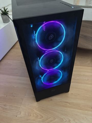Gigabyte Gaming PC Ryzen 7 9800X3D RTX 5090