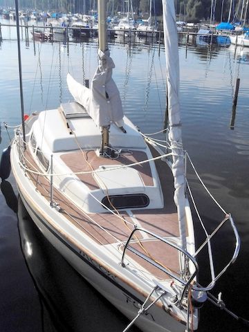 3 Std. Neptun 22 segeln auf dem Steinhuder Meer in Mardorf - Bootsverleih Kielhorn / Steg  N 21