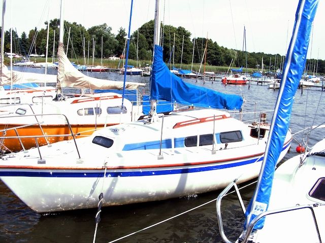 3 Std. Neptun 22 segeln auf dem Steinhuder Meer in Mardorf - Bootsverleih Kielhorn / Steg  N 21