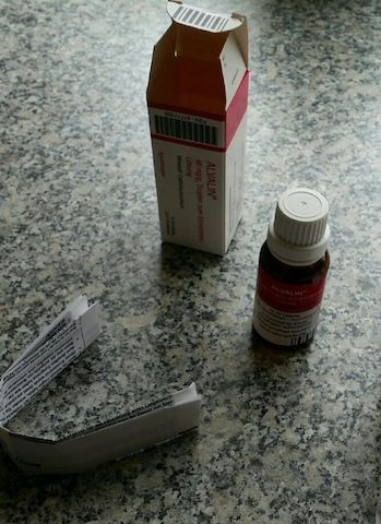 Kaufen Sie 5 Stück Alvalin 40 mg/g Tropfen – 15-ml-Flasche
