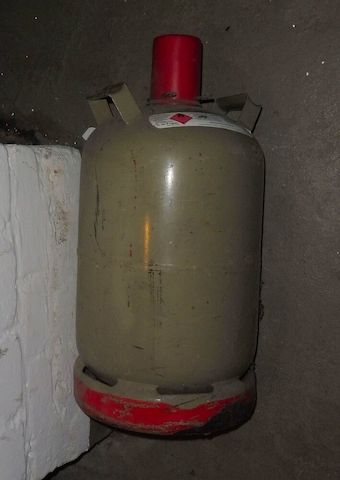 11 Kg Propangasflasche graue Eigentumsflasche Tüv abgelaufen