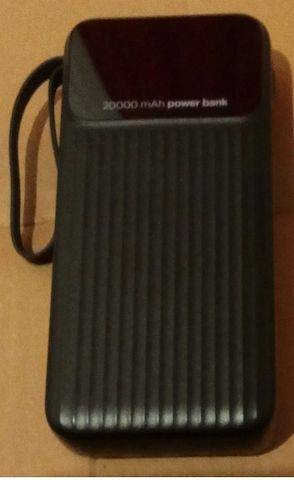 Powerbank 20000mAh USB-C Schnellladegerät Externer Akku, USB 2 von Links defekt