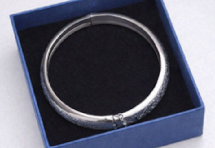 Vintage Armband in 835er-Silber mit Sicherheitsverschluss.