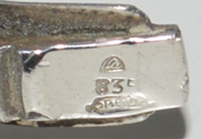 Vintage Armband in 835er-Silber mit Sicherheitsverschluss.