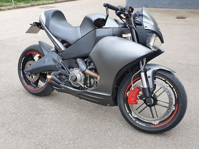 Buell 1125CR mit XB12 Heck  Sport Bike
