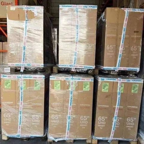📦 Hochwertige Paletten mit 65-Zoll-Smart-TVs aus Lagerauflösungen