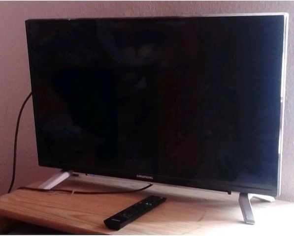 Grundig 32 GHB 5740 BK HD LED Fernseher, Als Ersatzteil/defekt