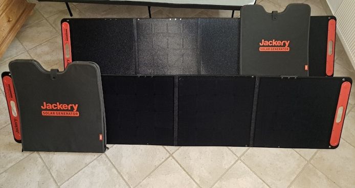 Jackery Solargenerator 2000 Pro incl. 2 Solar Panels Saga 200